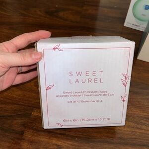 Sweet Laurel Dessert Plates Set of 4